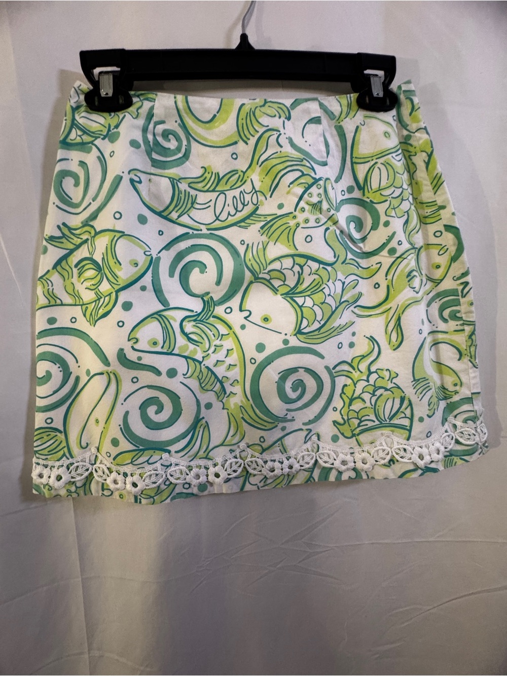 Lilly Pulitzer White & Green Printed Mini Skirt with Lace Trim